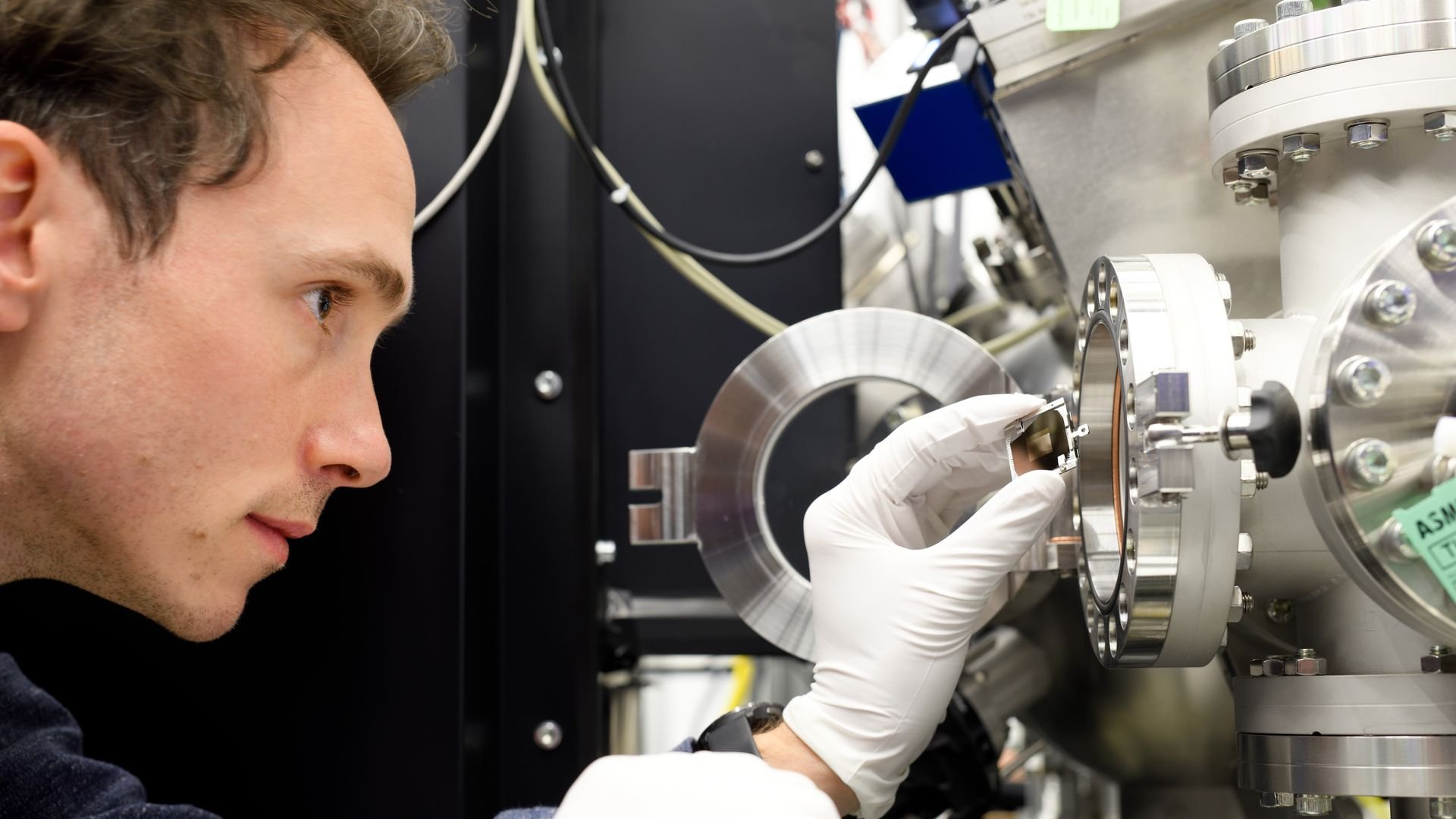 ASML_H2_Research_lab_VDH_April2021-09 v2 ASML_H2_Research_lab_VDH_April2021-09 v2