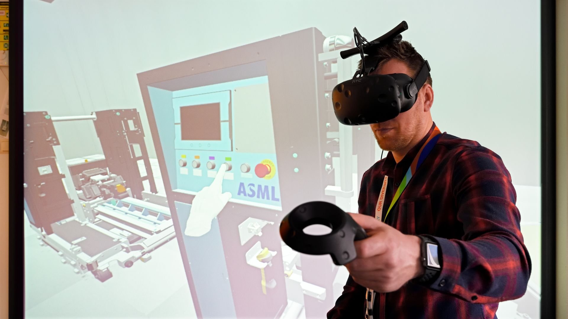 ASML_Virtual_Reality_training_April2019_04_sRGB ASML_Virtual_Reality_training_April2019_04_sRGB