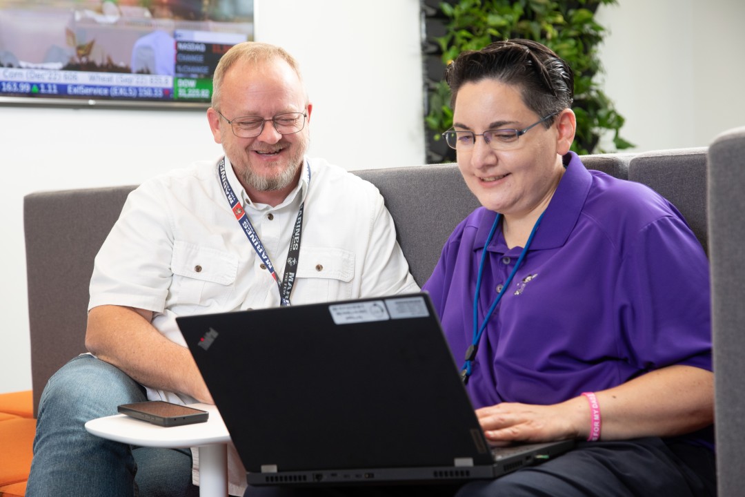 Women customer support engineers