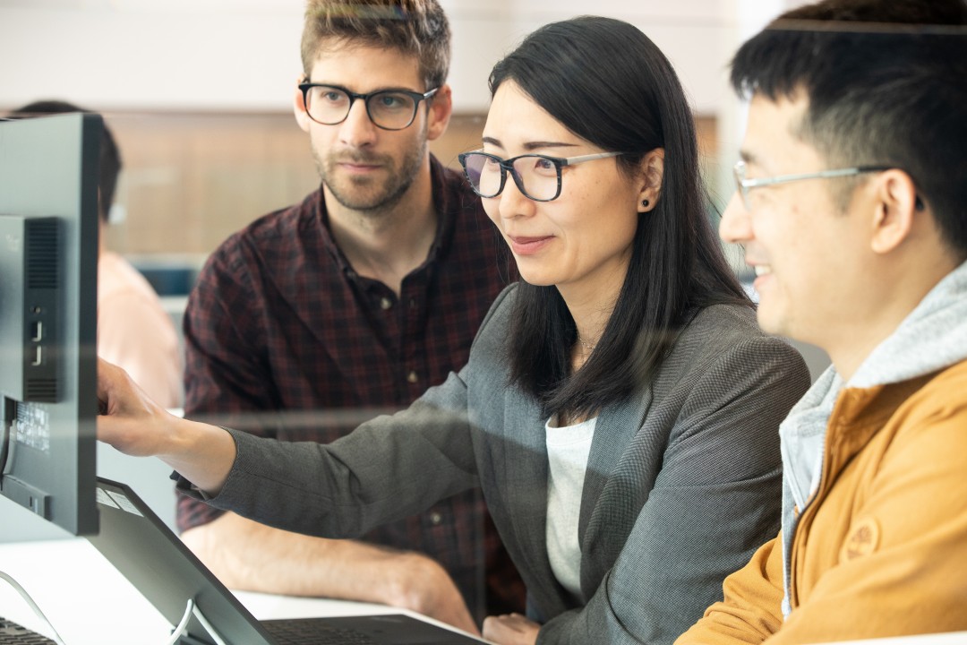 Meet the women working in electron optics