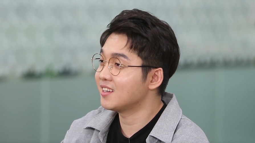 Hyo-Seon an ASML employee Hyo-Seon an ASML employee